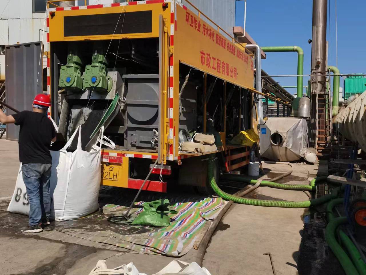 景泰淤泥压干处理